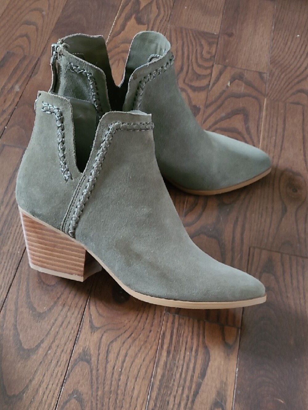 New Dolce Vita Olive Green Suede Ankle Booties with Braided Trim Size 9
